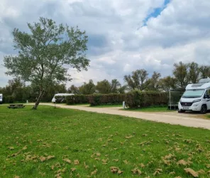 CAMPING-CAR PARK