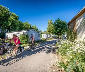 FLOWER CAMPING LA GUICHARDIERE