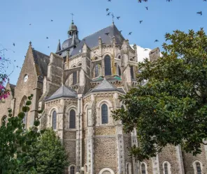 Laura REMOUE - Office de Tourisme Mayenne Co