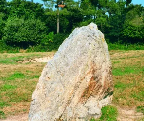 menhir de la Crulière brem sur mer
