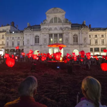 ¡Les Accroche-Cœurs: un festival de calle y un delirio total!