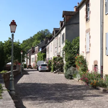 Fresnay-sur-Sarthe, una pequeña ciudad con carácter
