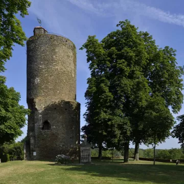 ¡Tras los pasos de los mitos y legendas de esta tierra!