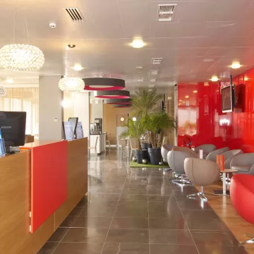 ©holiday-inn-express