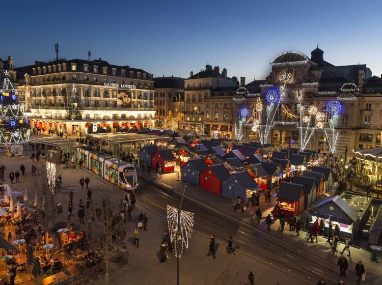 Angers - Marché de Noël Place du Ralliement